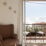 Daire Sunset Serenity - Seaside Getaway *