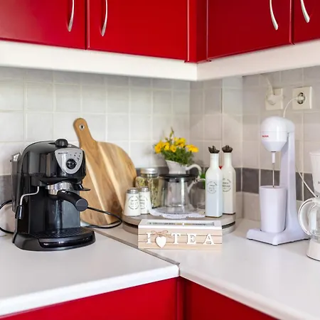 Sunset Serenity - Seaside Getaway Apartmán