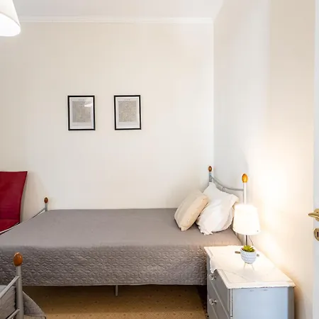 Sunset Serenity - Seaside Getaway