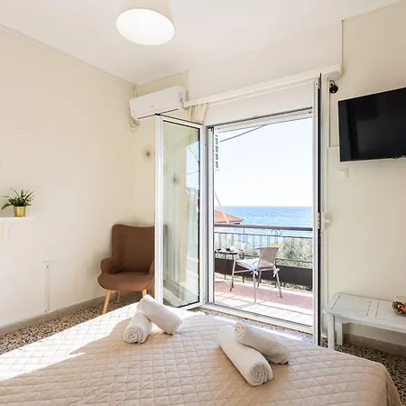 Apartment Sunset Serenity - Seaside Getaway Kardamyli