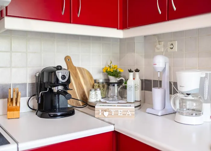 Sunset Serenity - Seaside Getaway Lejlighed