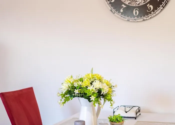 Sunset Serenity - Seaside Getaway Lejlighed *