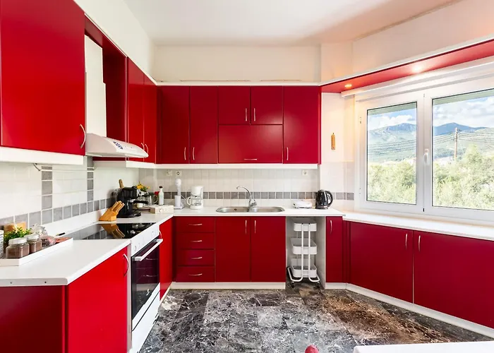 Sunset Serenity - Seaside Getaway * Кардамили