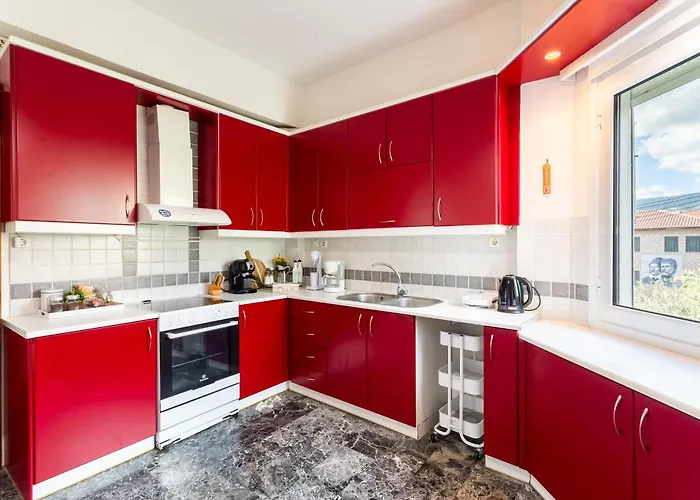 Sunset Serenity - Seaside Getaway * Kardhamili