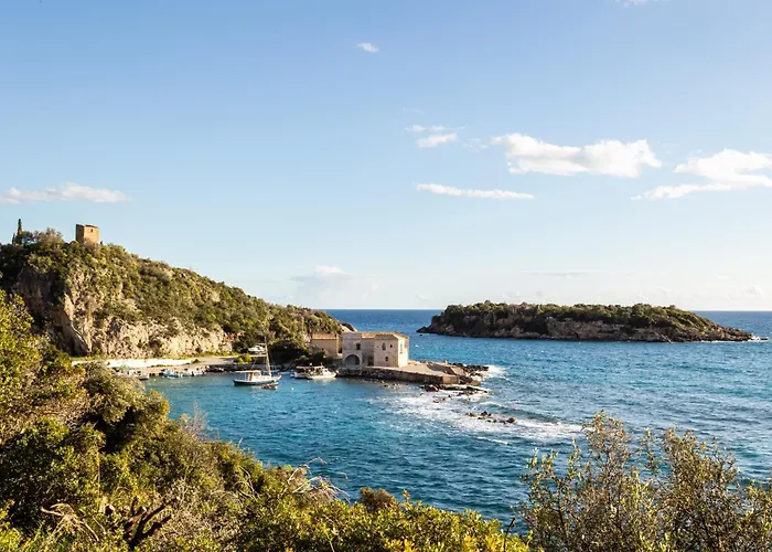 Sunset Serenity - Seaside Getaway Апартаменты *